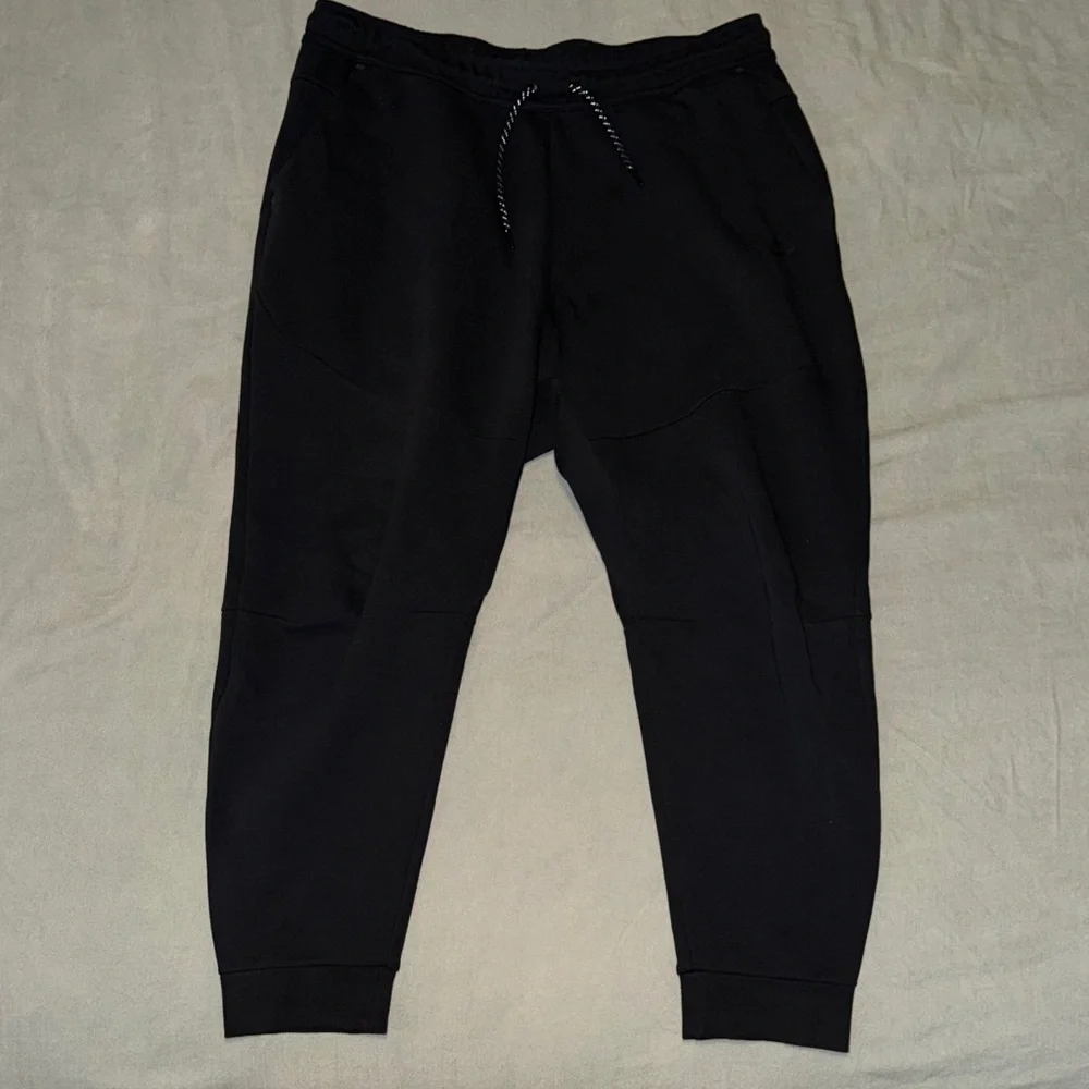 Mens Nike Tech Fleece Tracksuit (Black/Black) - Picture 10 of 13
